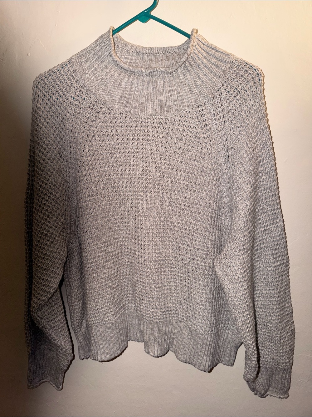 American Eagle Outfitters Light Gray Turtleneck Sweater